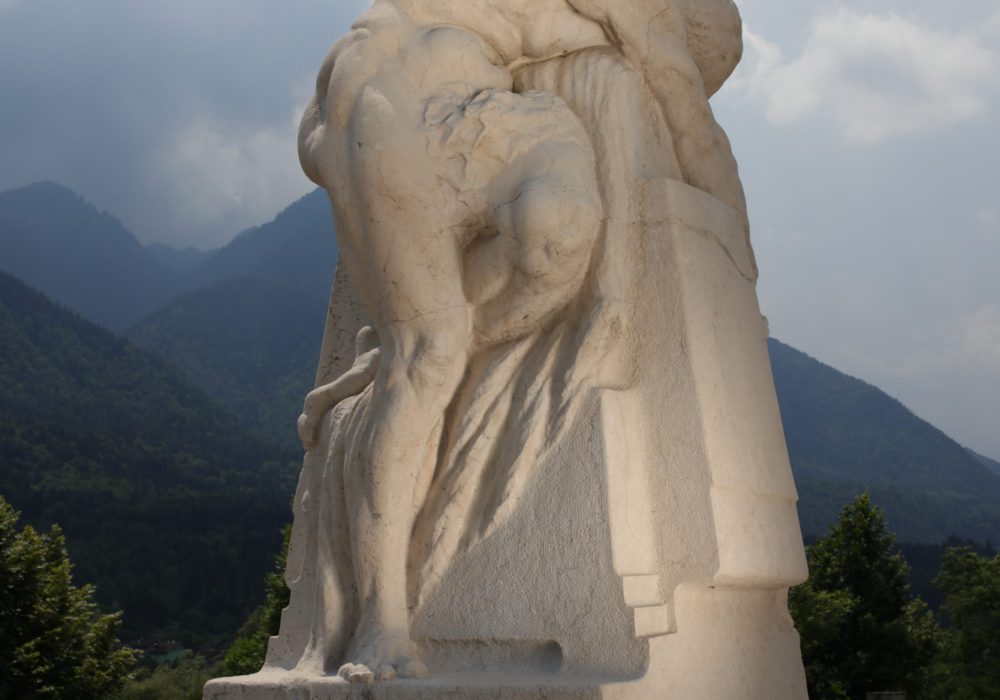 Monumento_Caduti_Ragoli_07